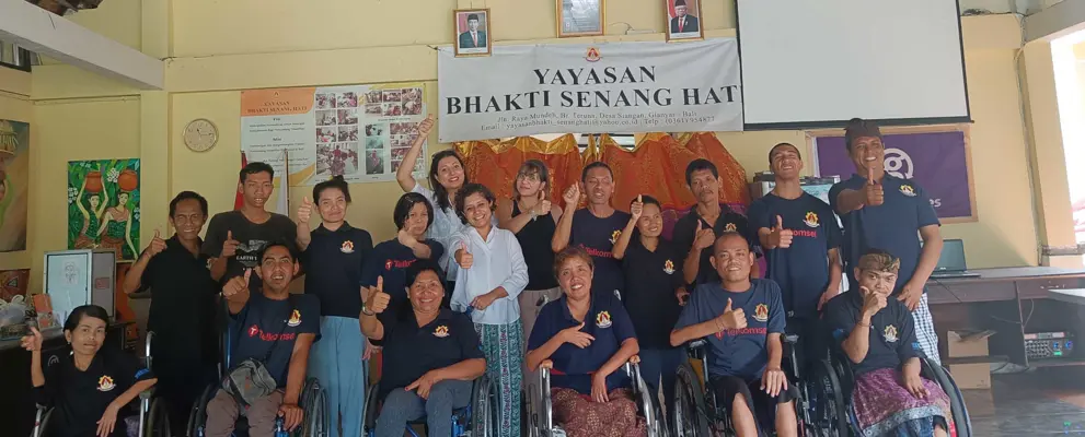 senang hati banner.jpg
