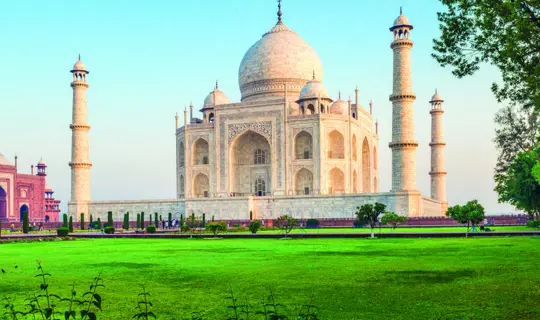 RF_India_Agra_Taj Mahal_iStock-486293525.jpg